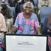 Yvonne Margarula| Senior Mirarr Traditional Owner and Director Gundjeihmi Aboriginal Corporation receiving the Jabiru Town deed of grant.