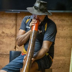 Men's mago (didgeridoo) workshop