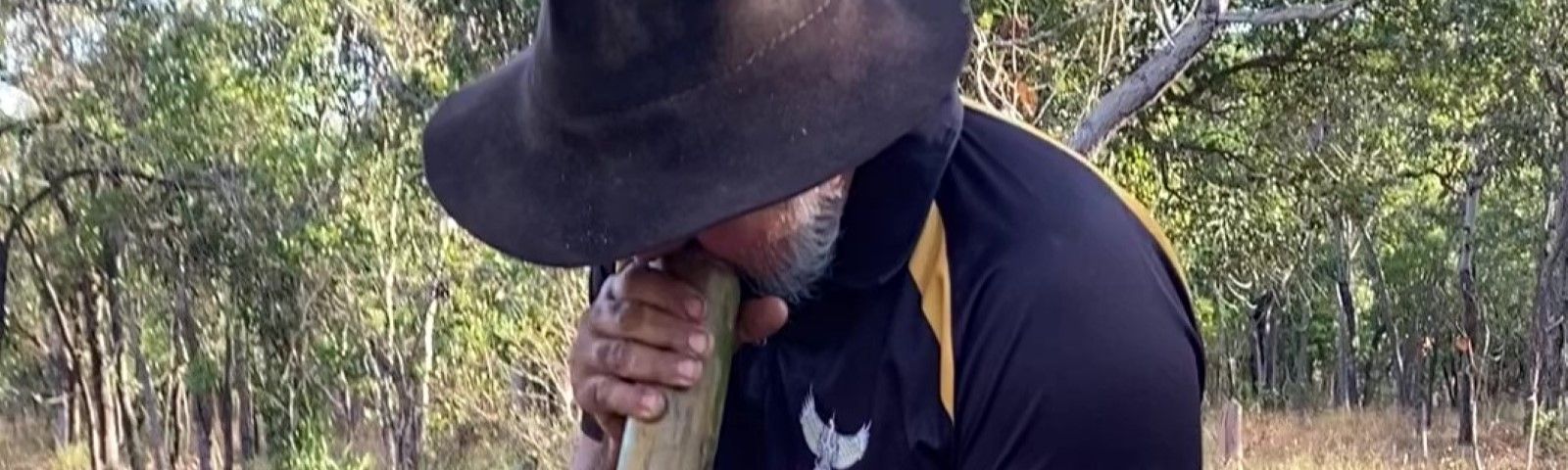 Men's mago (didgeridoo) workshop